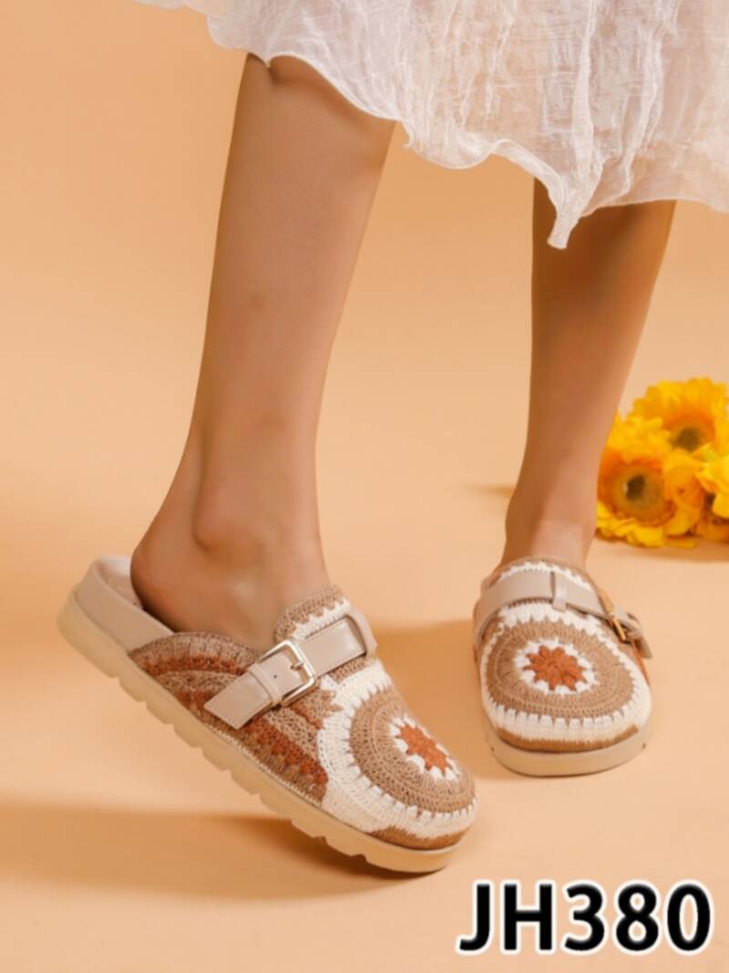 Klapki damskie Roz 36-41 / 12 par